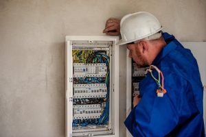 wybor dobrego elektryka