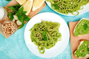 makaon z pesto
